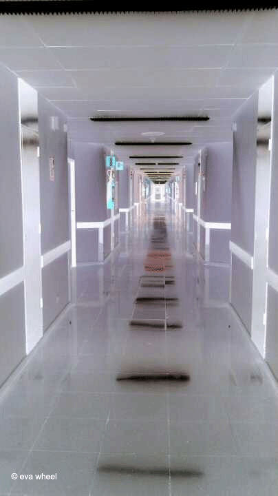 pasillo de un hospital
